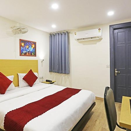 Hotel Twamev Residency Uttam Nagar Couple Friendly Delhi  Esterno foto