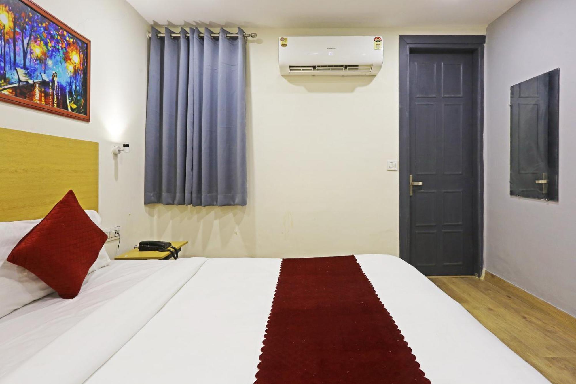 Hotel Twamev Residency Uttam Nagar Couple Friendly Delhi  Esterno foto