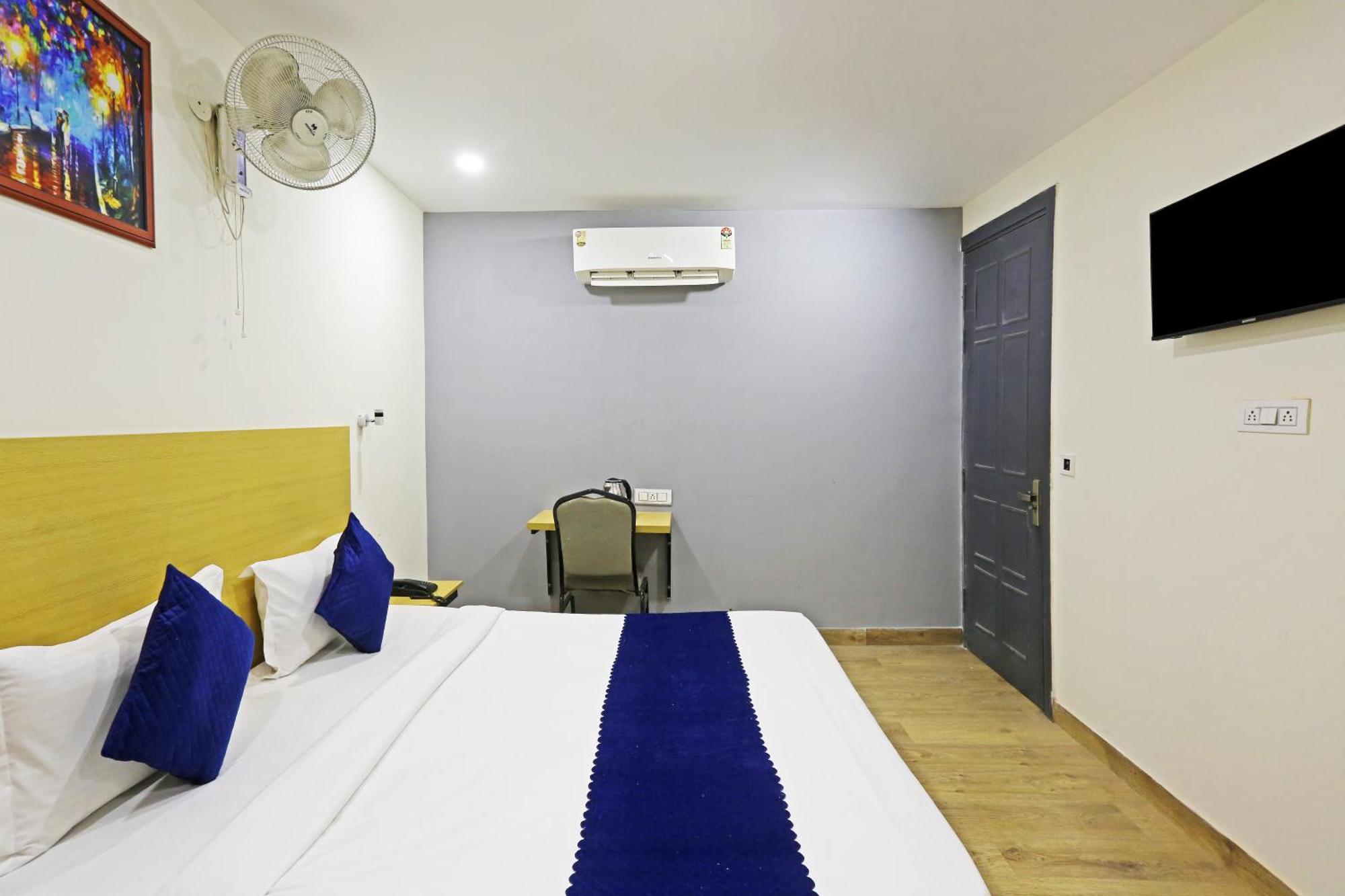 Hotel Twamev Residency Uttam Nagar Couple Friendly Delhi  Esterno foto